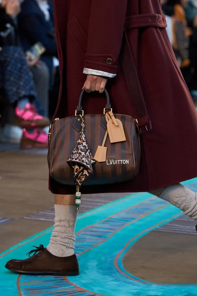 Look 39